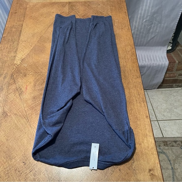 Blue Long Sleeve Tee with Skull Graphic Design - Picture 8 of 9